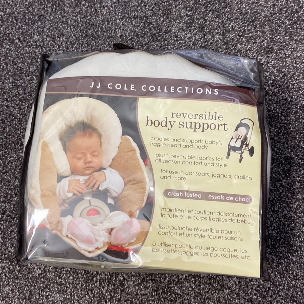 JJ Cole infant reversible body support - NWT